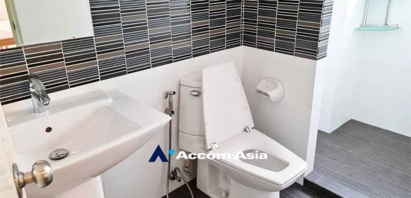 8  2 br Condominium For Rent in Pattanakarn ,Bangkok BTS Nana at Premier place AA33386