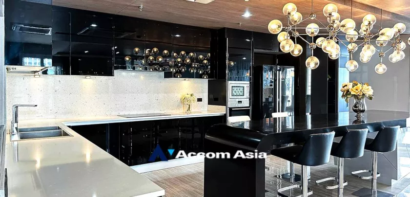 5  3 br Condominium for rent and sale in Sukhumvit ,Bangkok BTS Asok - MRT Sukhumvit at CitiSmart Sukhumvit 18 AA33390