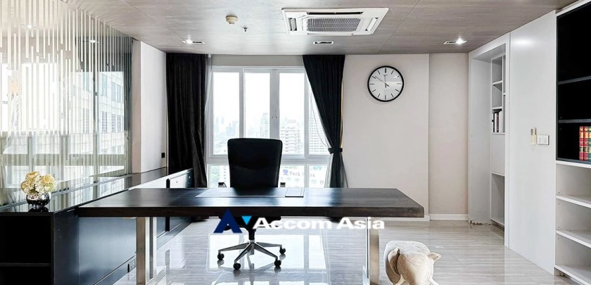 7  3 br Condominium for rent and sale in Sukhumvit ,Bangkok BTS Asok - MRT Sukhumvit at CitiSmart Sukhumvit 18 AA33390