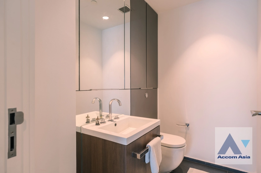 10  3 br Condominium for rent and sale in Ploenchit ,Bangkok BTS Ratchadamri - MRT Silom at 185 Rajadamri AA33394