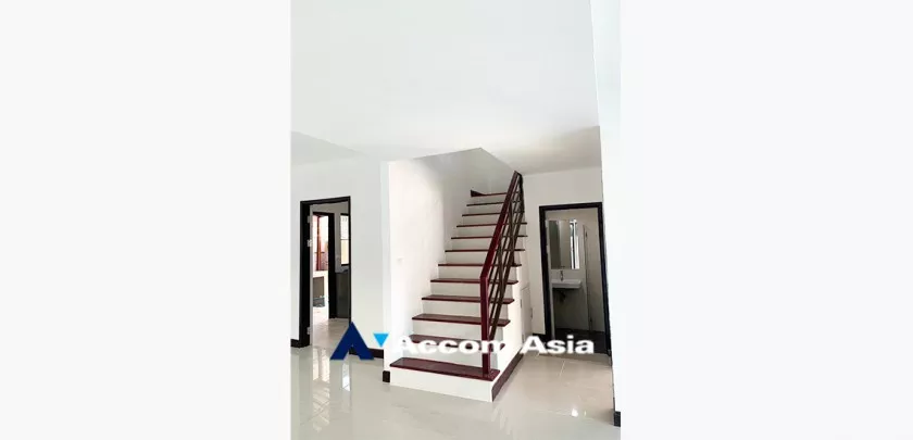 7  4 br House for rent and sale in Dusit ,Bangkok  AA33401