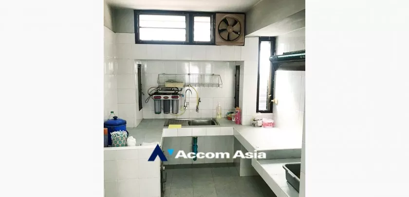 4  4 br House for rent and sale in Dusit ,Bangkok  AA33401