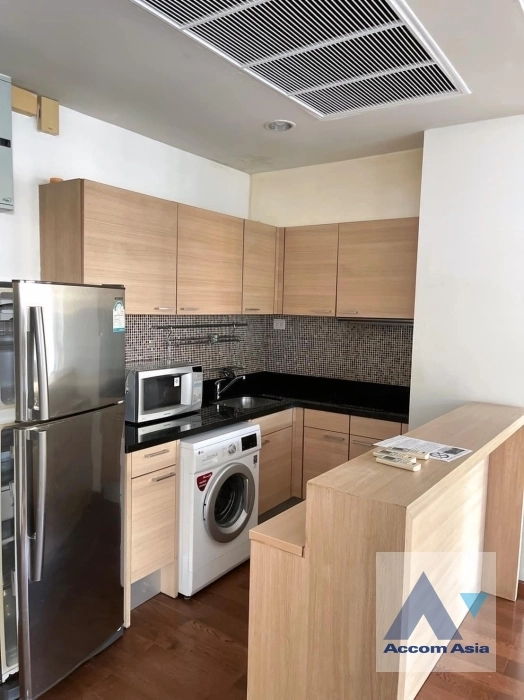 unit 3 Bedrooms  Condominium For Rent & Sale in Ploenchit, Bangkok  near BTS Chitlom (AA33404)