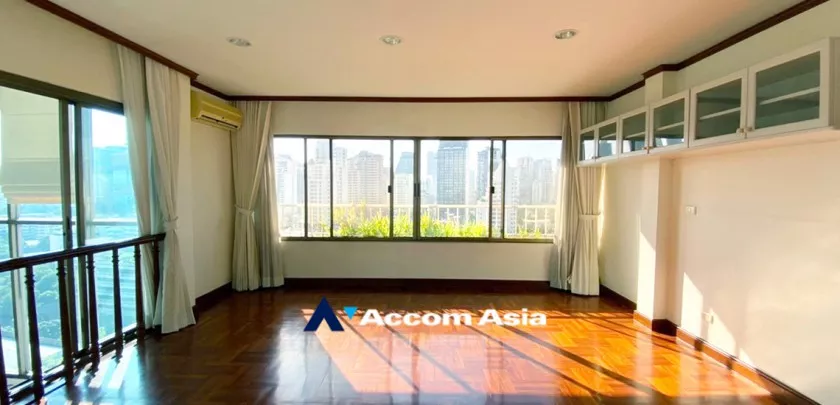 9  3 br Apartment For Rent in Sukhumvit ,Bangkok BTS Phrom Phong at Greenery garden and privacy AA33410