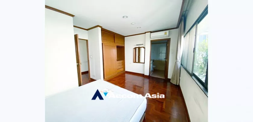 10  3 br Apartment For Rent in Sukhumvit ,Bangkok BTS Phrom Phong at Greenery garden and privacy AA33410