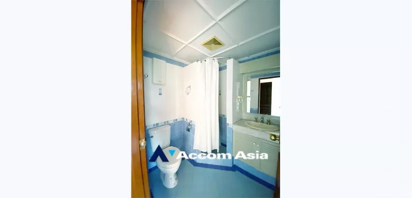 20  3 br Apartment For Rent in Sukhumvit ,Bangkok BTS Phrom Phong at Greenery garden and privacy AA33410