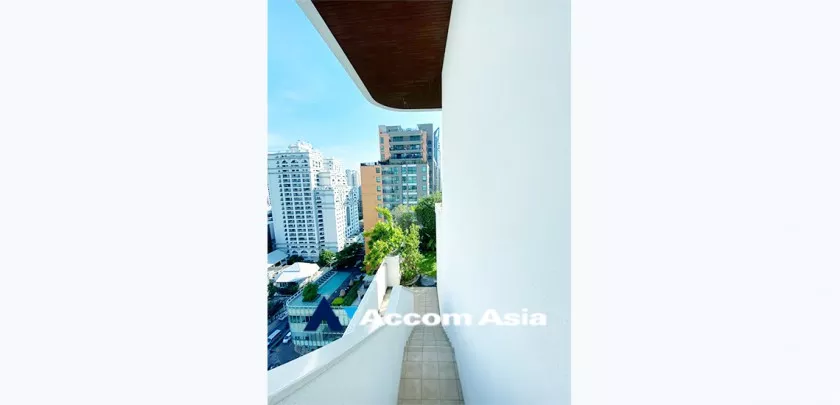 22  3 br Apartment For Rent in Sukhumvit ,Bangkok BTS Phrom Phong at Greenery garden and privacy AA33410