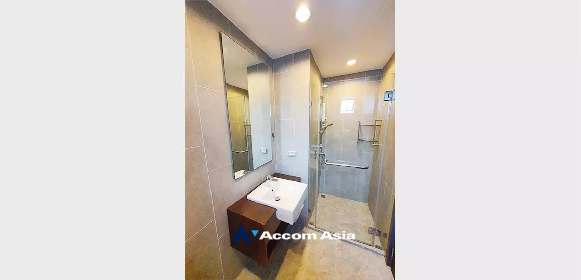7  1 br Condominium For Sale in Sukhumvit ,Bangkok BTS Ekkamai at C Ekkamai AA33413