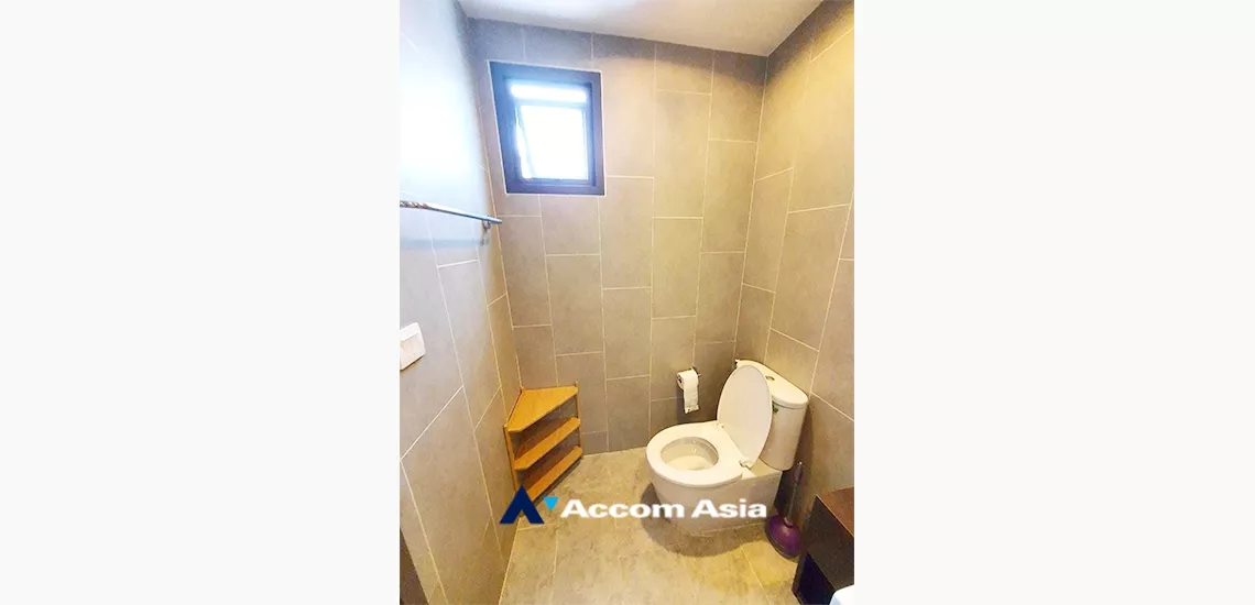 8  1 br Condominium For Sale in Sukhumvit ,Bangkok BTS Ekkamai at C Ekkamai AA33413