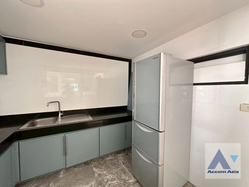 10  3 br House for rent and sale in Sukhumvit ,Bangkok BTS Phrom Phong AA33415