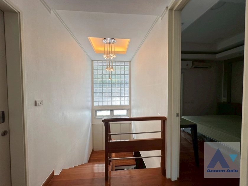 14  3 br House for rent and sale in Sukhumvit ,Bangkok BTS Phrom Phong AA33415