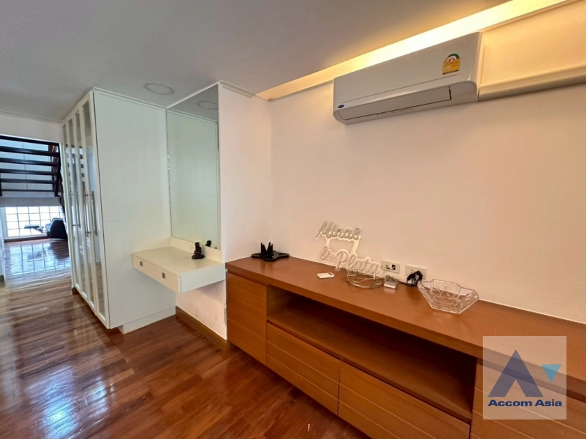 25  3 br House for rent and sale in Sukhumvit ,Bangkok BTS Phrom Phong AA33415