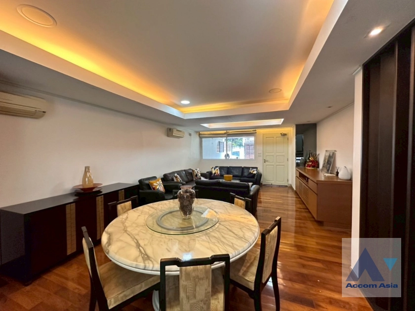 6  3 br House for rent and sale in Sukhumvit ,Bangkok BTS Phrom Phong AA33415