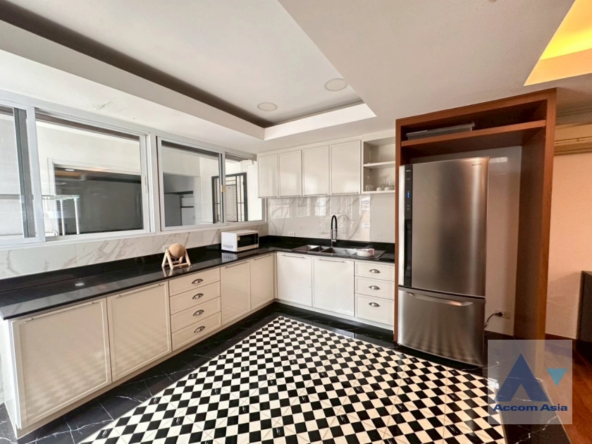 8  3 br House for rent and sale in Sukhumvit ,Bangkok BTS Phrom Phong AA33415