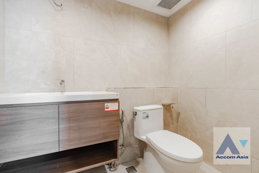 6  3 br Apartment For Rent in Sathorn ,Bangkok BTS Chong Nonsi at Luxury Designed in Prime Area AA33427