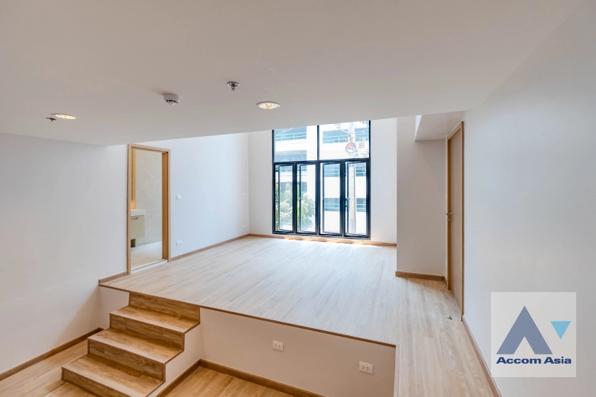 8  3 br Apartment For Rent in Sathorn ,Bangkok BTS Chong Nonsi at Luxury Designed in Prime Area AA33427