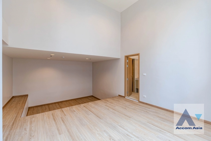 10  3 br Apartment For Rent in Sathorn ,Bangkok BTS Chong Nonsi at Luxury Designed in Prime Area AA33427