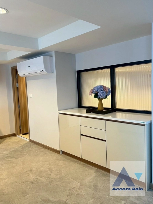 7  4 br Apartment For Rent in Sathorn ,Bangkok BTS Chong Nonsi at Luxury Designed in Prime Area AA33429