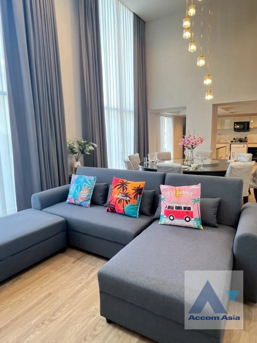 unitDuplex Condo, Pet friendly |  4 Bedrooms  Apartment For Rent in Sathorn, Bangkok  near BTS Chong Nonsi (AA33429)