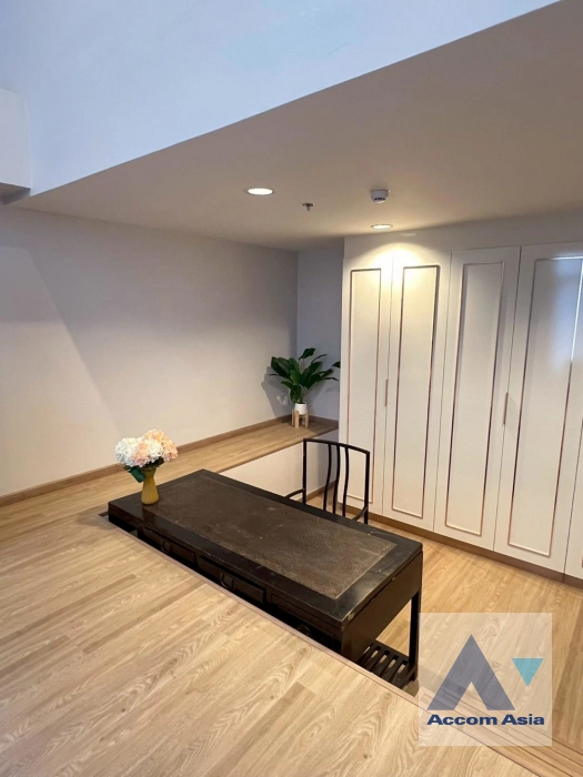 13  4 br Apartment For Rent in Sathorn ,Bangkok BTS Chong Nonsi at Luxury Designed in Prime Area AA33429