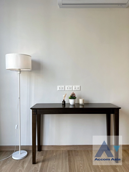 8  2 br Apartment For Rent in Sathorn ,Bangkok BTS Chong Nonsi at Luxury Designed in Prime Area AA33433