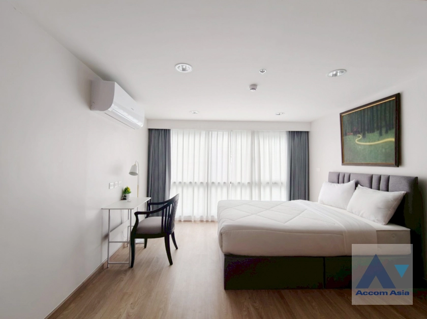 12  3 br Apartment For Rent in Sathorn ,Bangkok BTS Chong Nonsi at Luxury Designed in Prime Area AA33436