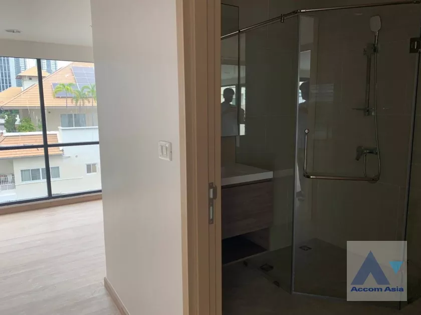 6  3 br Apartment For Rent in Sathorn ,Bangkok BTS Chong Nonsi at Luxury Designed in Prime Area AA33437