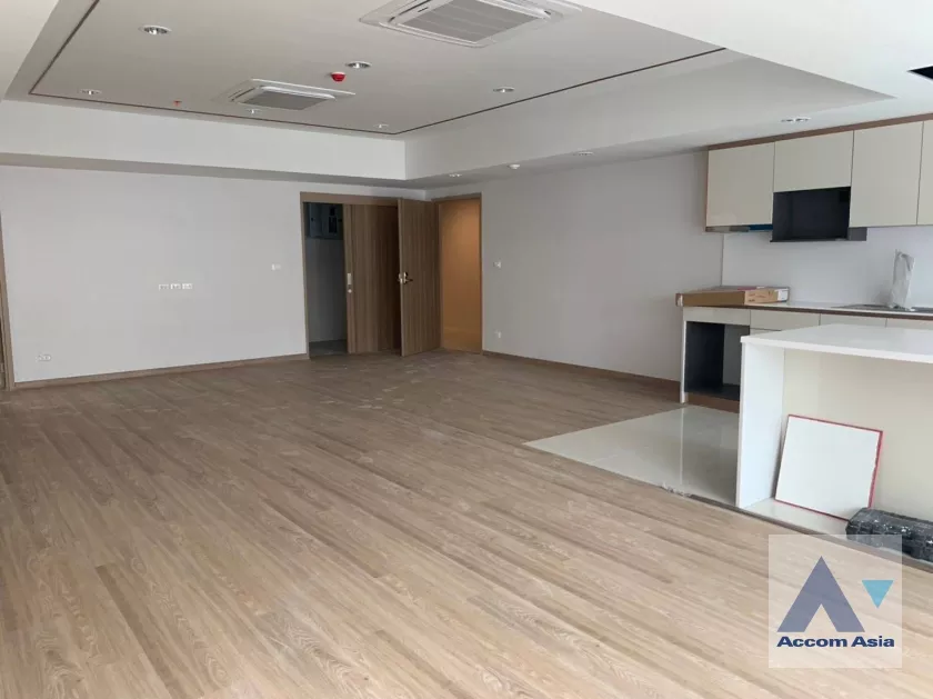  1  3 br Apartment For Rent in Sathorn ,Bangkok BTS Chong Nonsi at Luxury Designed in Prime Area AA33437