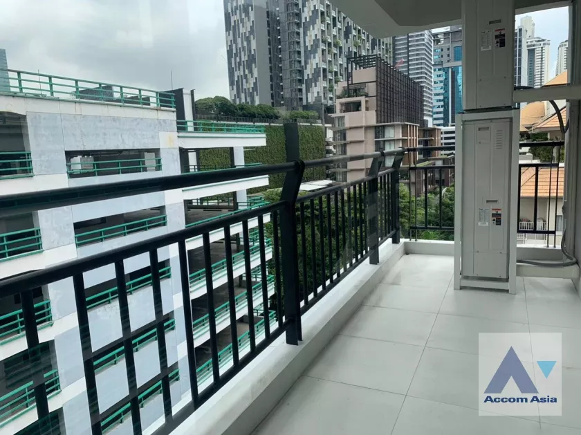 7  3 br Apartment For Rent in Sathorn ,Bangkok BTS Chong Nonsi at Luxury Designed in Prime Area AA33437
