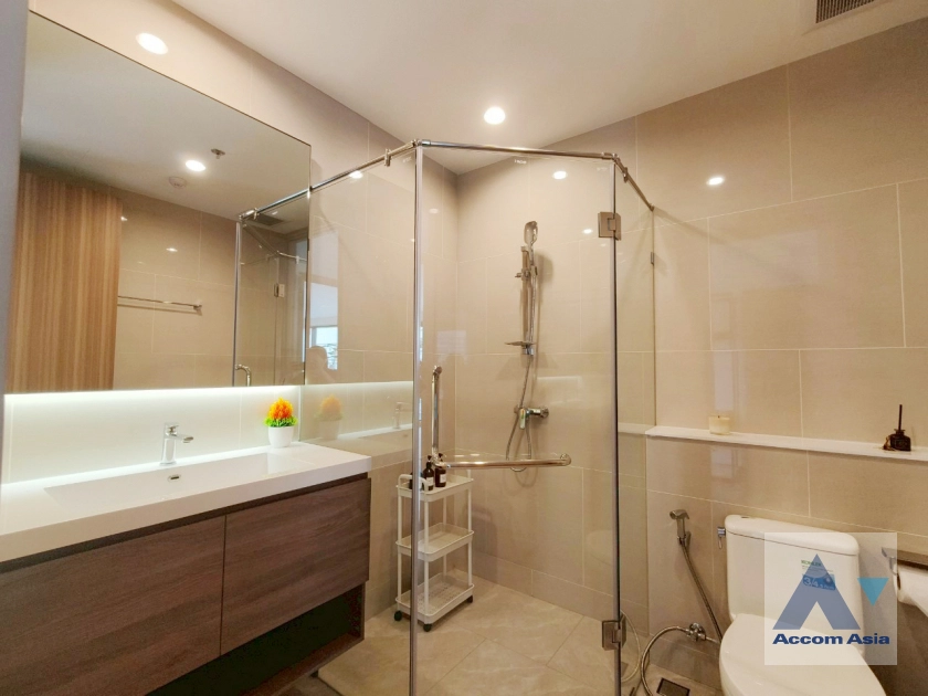 12  3 br Apartment For Rent in Sathorn ,Bangkok BTS Chong Nonsi at Luxury Designed in Prime Area AA33437
