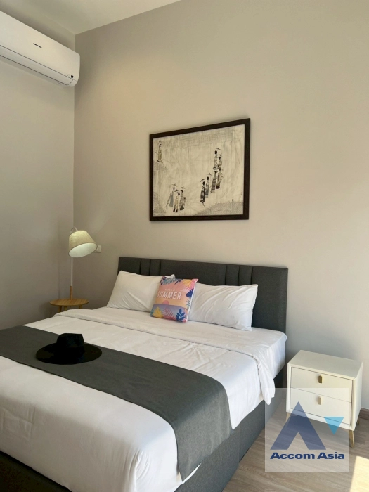 10  4 br Apartment For Rent in Sathorn ,Bangkok BTS Chong Nonsi at Luxury Designed in Prime Area AA33440