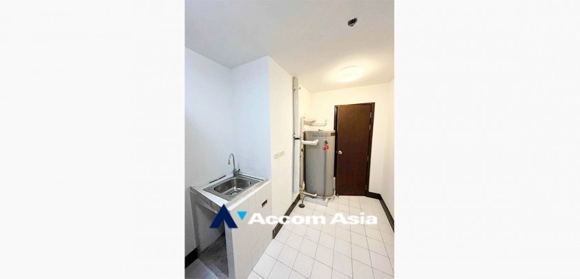 12  3 br Apartment For Rent in Ploenchit ,Bangkok BTS Ploenchit at Elegance and Traditional Luxury AA33450