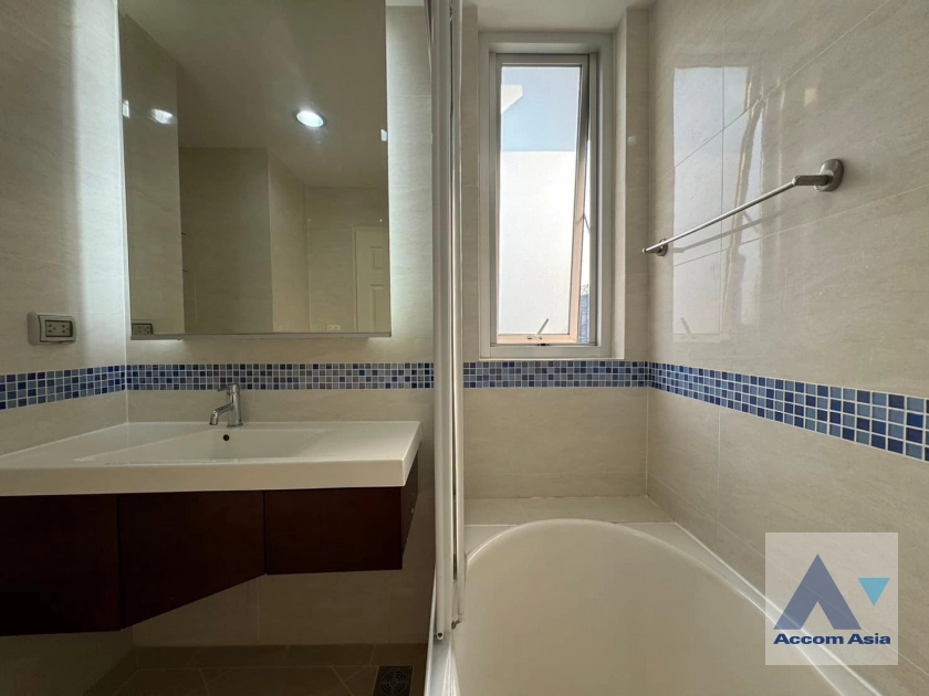 13  2 br Condominium For Rent in Sukhumvit ,Bangkok BTS Phra khanong at Life at Sukhumvit 65 AA33452