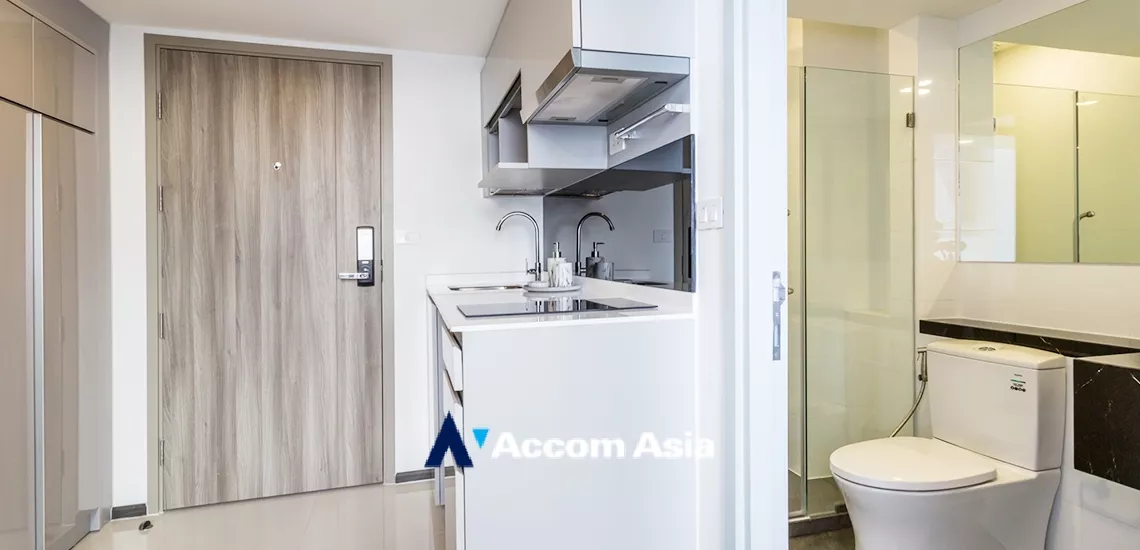  1 Bedroom  Condominium For Rent & Sale in Phaholyothin, Bangkok  (AA33454)