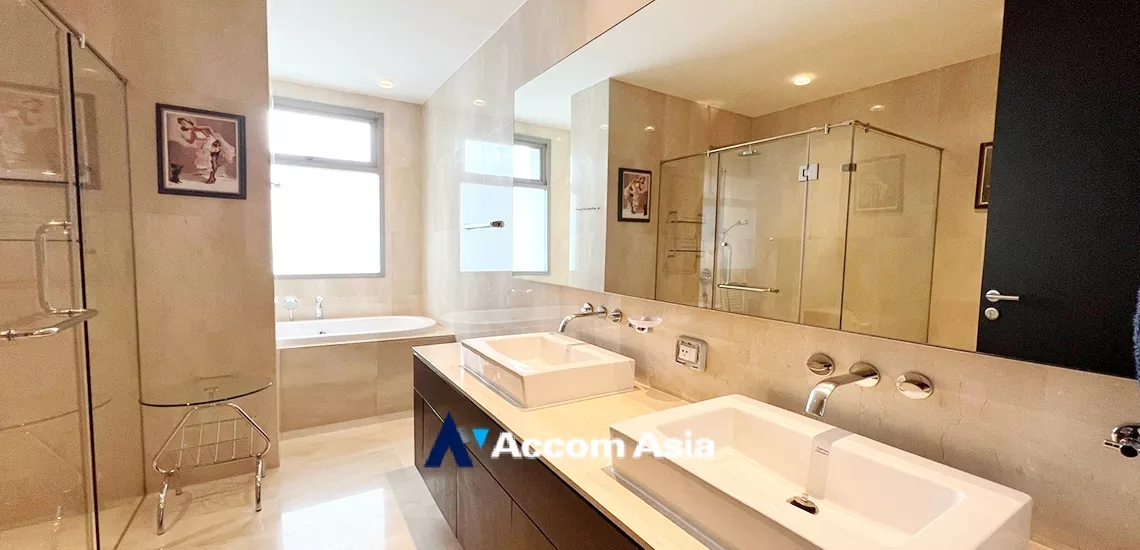 33  4 br Condominium For Rent in Sukhumvit ,Bangkok BTS Phrom Phong at The Madison AA33458