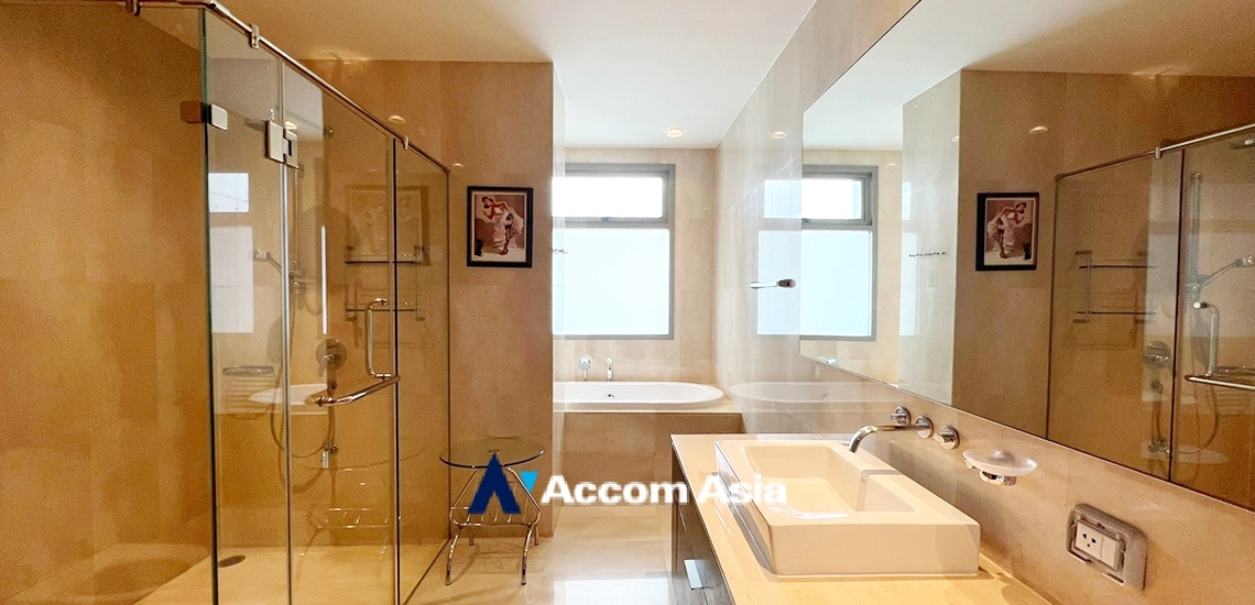 32  4 br Condominium For Rent in Sukhumvit ,Bangkok BTS Phrom Phong at The Madison AA33458