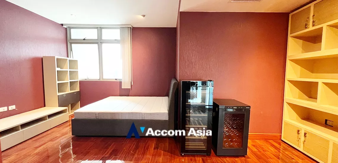 25  4 br Condominium For Rent in Sukhumvit ,Bangkok BTS Phrom Phong at The Madison AA33458
