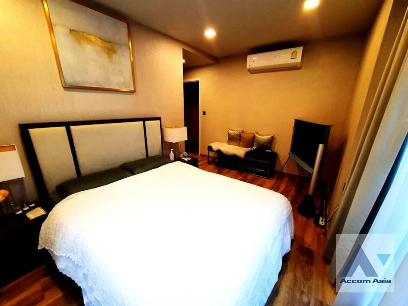 10  2 br Condominium For Sale in Sathorn ,Bangkok MRT Khlong Toei at Maestro 01 Sathorn Yenakat AA33459