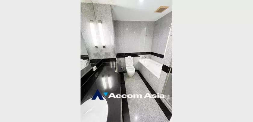 14  3 br Condominium For Rent in Ploenchit ,Bangkok BTS Chitlom at Grand Langsuan AA33466