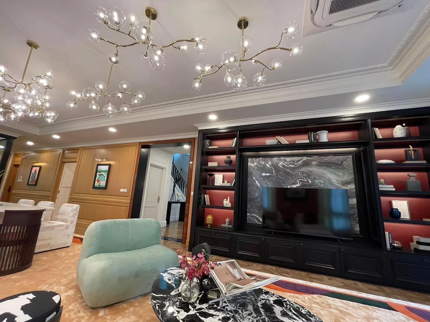 unitFully Furnished, Garden |  5 Bedrooms  House For Sale in Pattanakarn, Bangkok  near ARL Ban Thap Chang (AA33468)