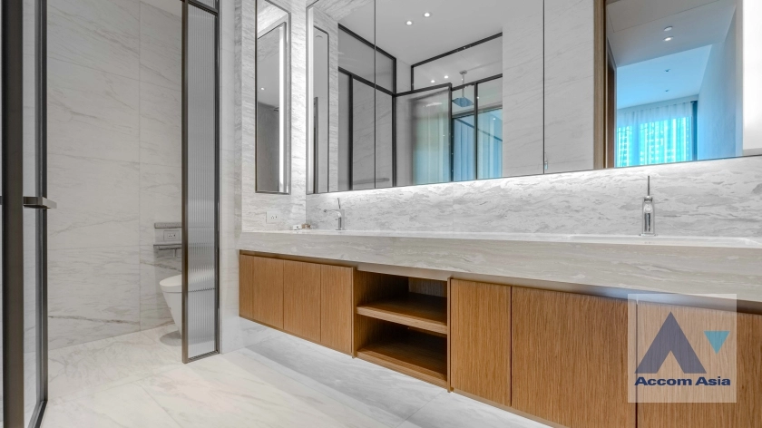 8  2 br Condominium for rent and sale in Ploenchit ,Bangkok BTS Chitlom at Scope Langsuan AA33474