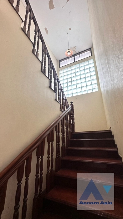 7  4 br House For Rent in Sukhumvit ,Bangkok BTS Thong Lo at Sukhumvit Villa 54767