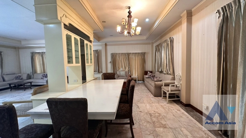 6  4 br House For Rent in Sukhumvit ,Bangkok BTS Thong Lo at Sukhumvit Villa 54767