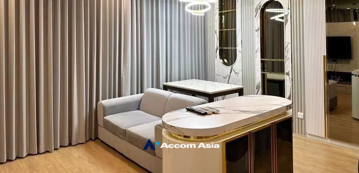 Noble Around Sukhumvit 33 Condominium  2 Bedroom for Sale & Rent BTS Phrom Phong in Sukhumvit Bangkok