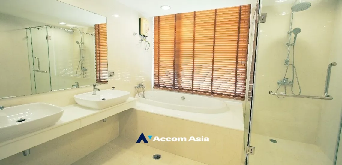 11  3 br Condominium for rent and sale in Charoennakorn ,Bangkok BTS Krung Thon Buri at The Fine at River AA33488