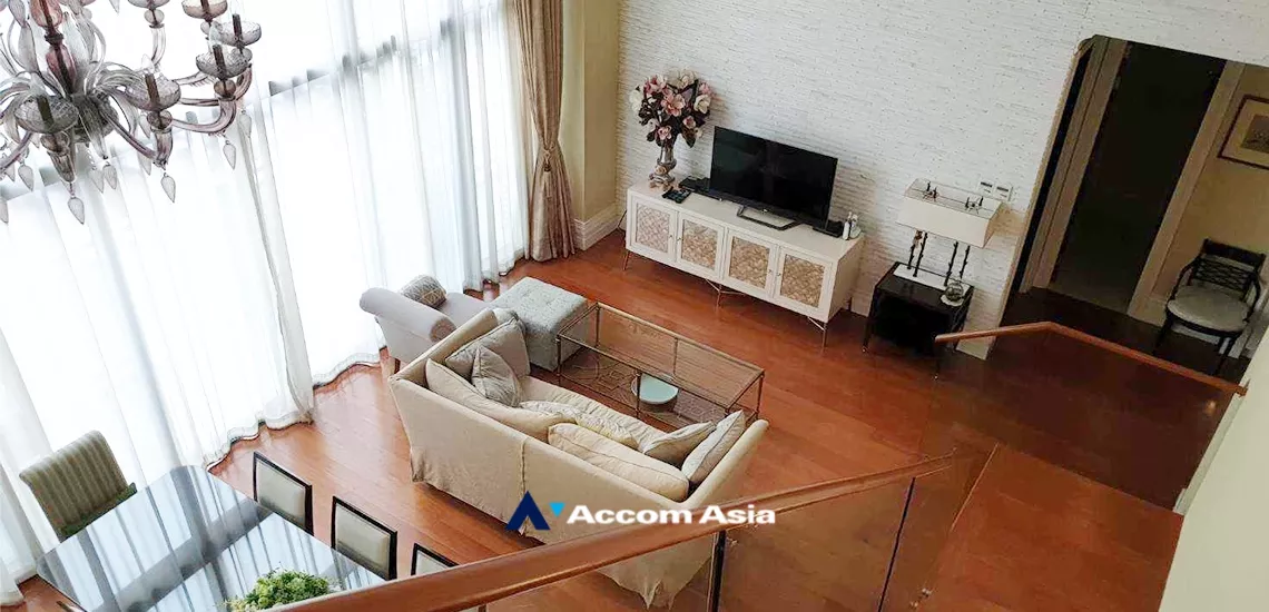 Duplex Condo |  Bright Sukhumvit 24 Condominium  3 Bedroom for Rent BTS Phrom Phong in Sukhumvit Bangkok