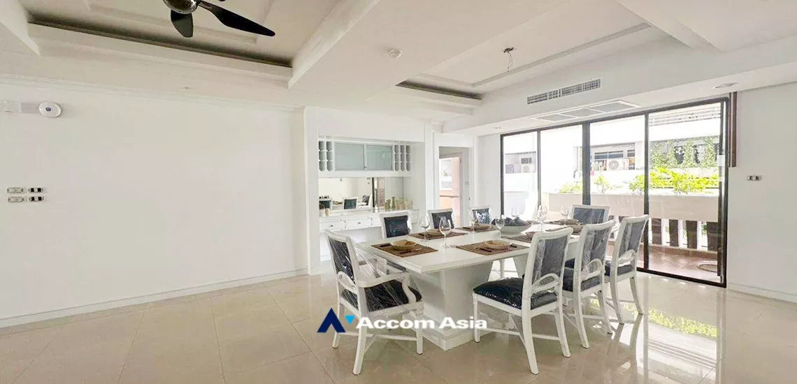unitPet friendly |  3 Bedrooms  Apartment For Rent in Sukhumvit, Bangkok  near BTS Asok - MRT Sukhumvit (AA33512)
