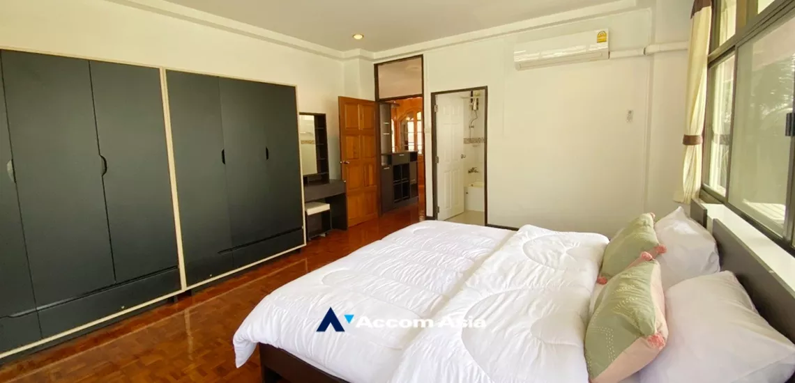  2  3 br Apartment For Rent in Sukhumvit ,Bangkok MRT Phetchaburi at Classic Residence AA33513