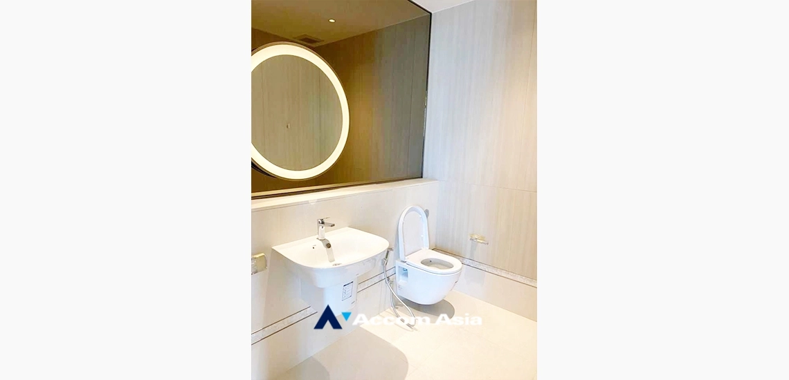 10  2 br Condominium For Rent in Ploenchit ,Bangkok BTS Chitlom - BTS Ratchadamri at Baan Sindhorn AA33522