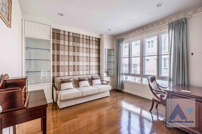 10  4 br Townhouse for rent and sale in Rama 3 ,Bangkok BTS Saphan Taksin at Set by the River AA33524